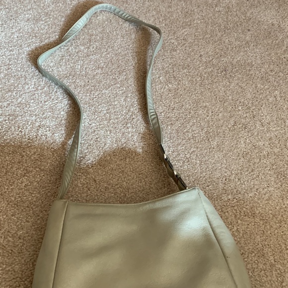 Purse - Picture 3 of 4